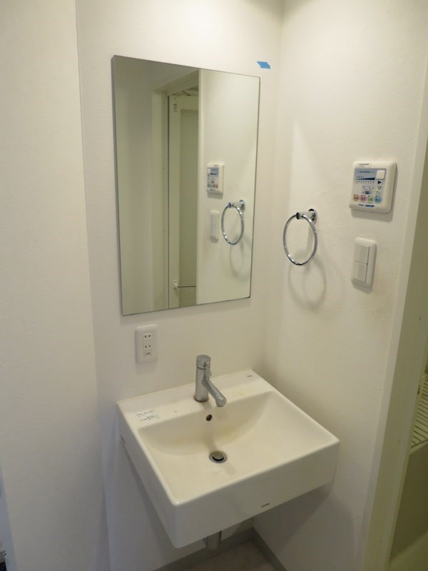 アイフォート千住曙町  洗面所