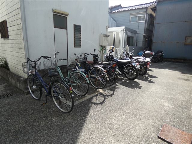 ウォンザハイムB棟 その他