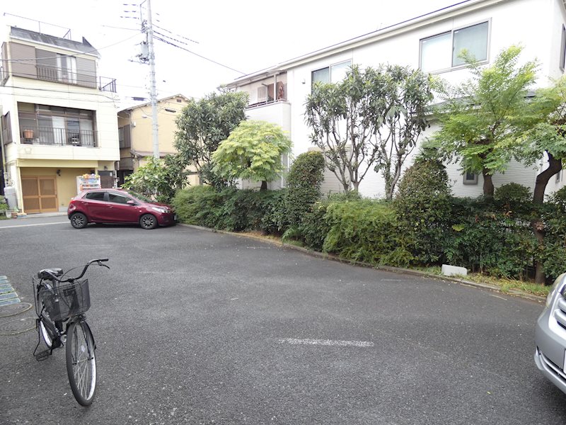 ハイムパルメ 駐車場