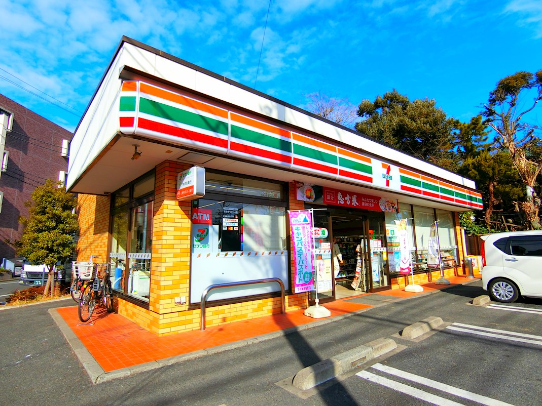 月光荘　１号館 コンビニ