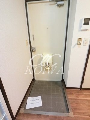カーサ・ジョイD  玄関