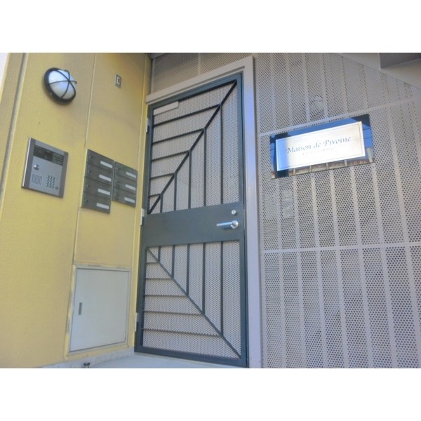 Maison de Pivoin エントランス