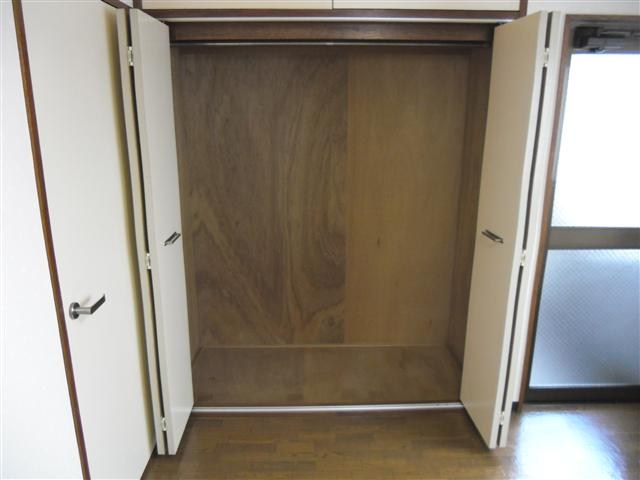 クレオビル 収納