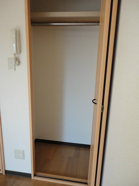 アンビシャス2 収納