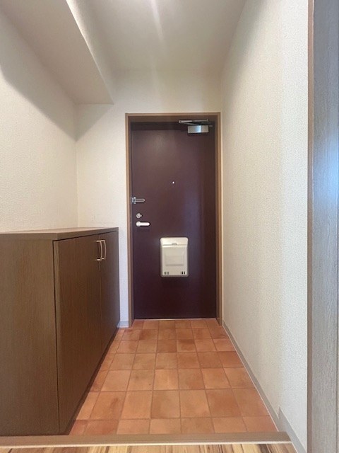 アルジェノン 玄関