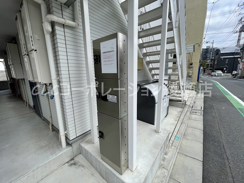 CASA宝町 エントランス
