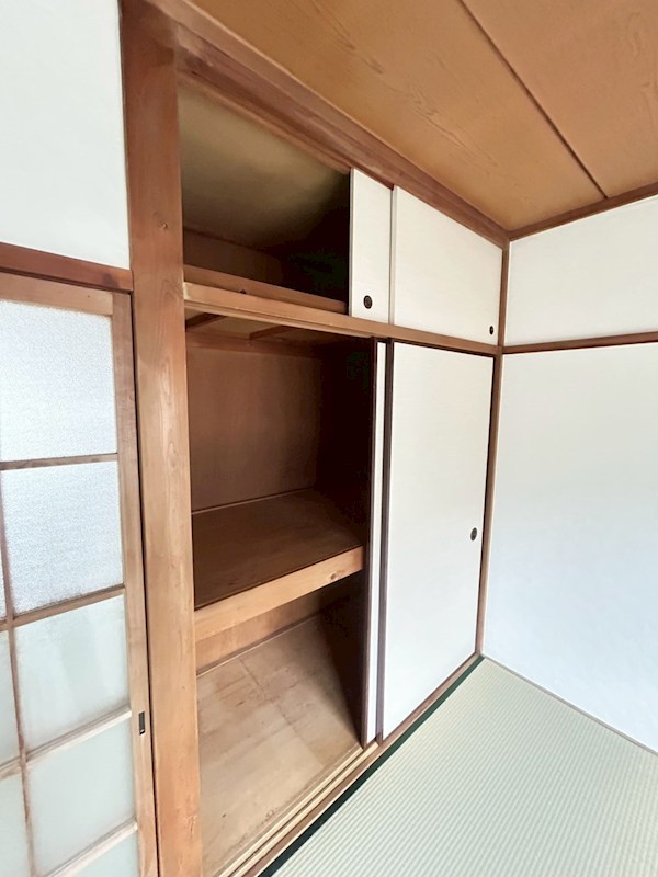 サニーハイツB 収納