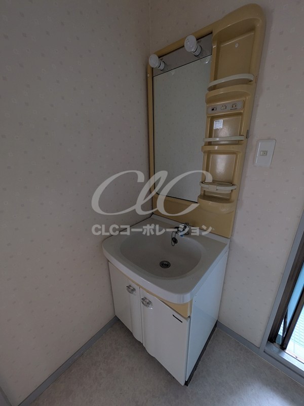 三村ハイツ 洗面所