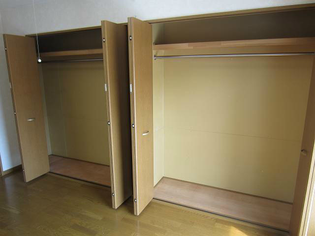 寺門レジデンス    収納