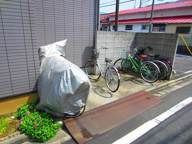 寺門レジデンス    駐車場