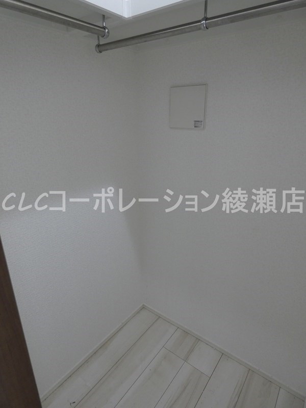 エスカリエ・ルージュ  収納