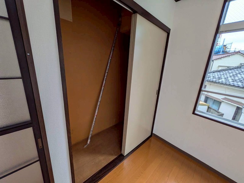 アパートメントハウス元町 収納