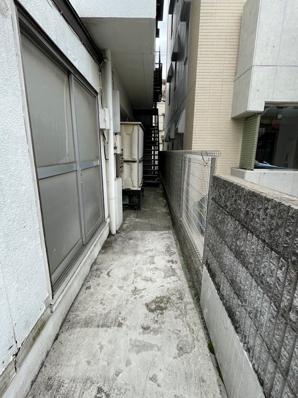 横山マンション エントランス