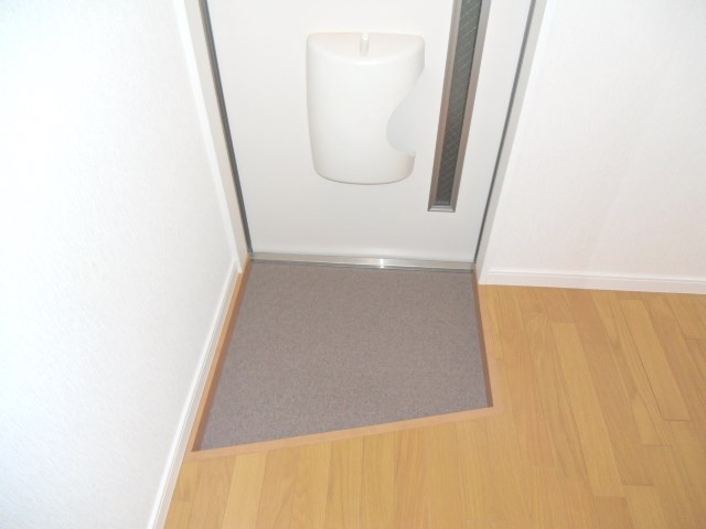 メゾンシャロット 玄関