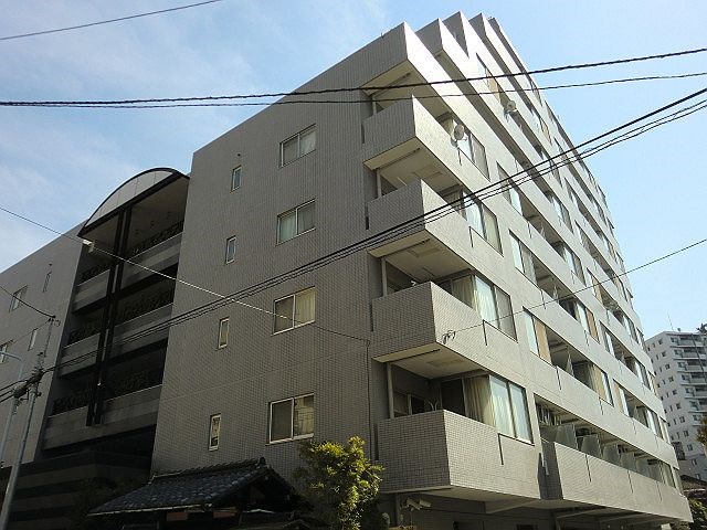 ラ・フォレ根岸  エントランス