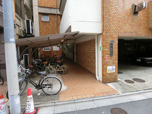 第三田嶋ビル エントランス