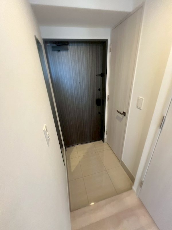 クレストコート北千住レジデンス 玄関