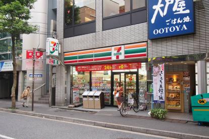 シティコープ清新15号棟 コンビニ