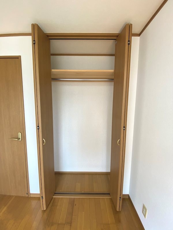 八木マンション 収納