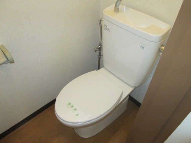 コーポウエダ トイレ