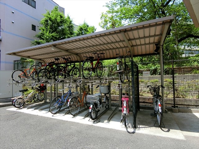 カスタリア荒川 その他