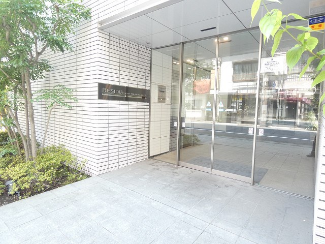 レジディア新御徒町 エントランス