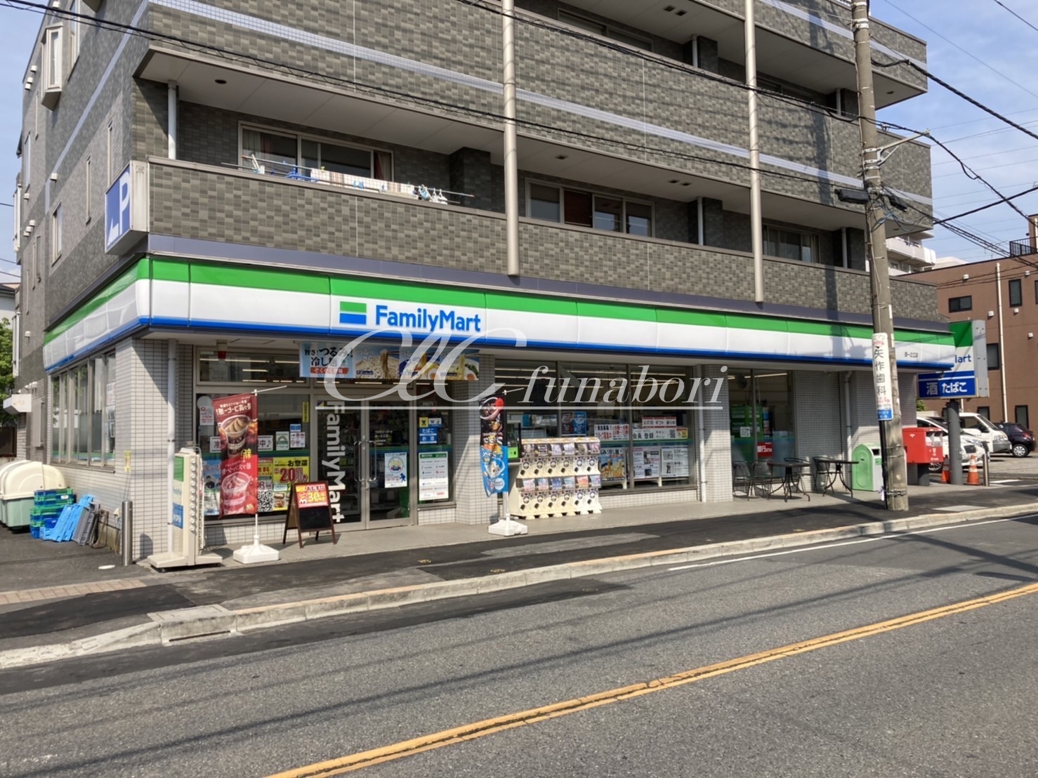 グランフェリシア コンビニ