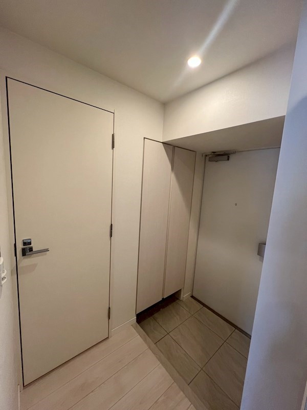 アジールコート町屋 玄関