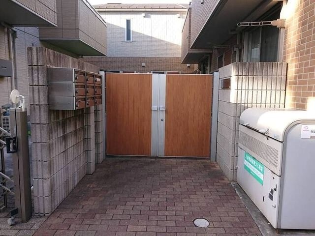 サニーフラット ロビー