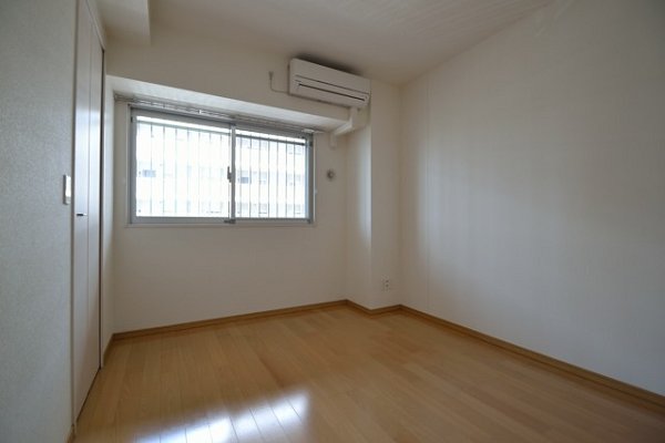 ロイヤルパークスリバーサイド  ベッドルーム