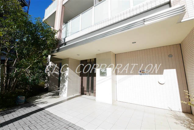 Ａｐａｒｔｍｅｎｔ桜  エントランス