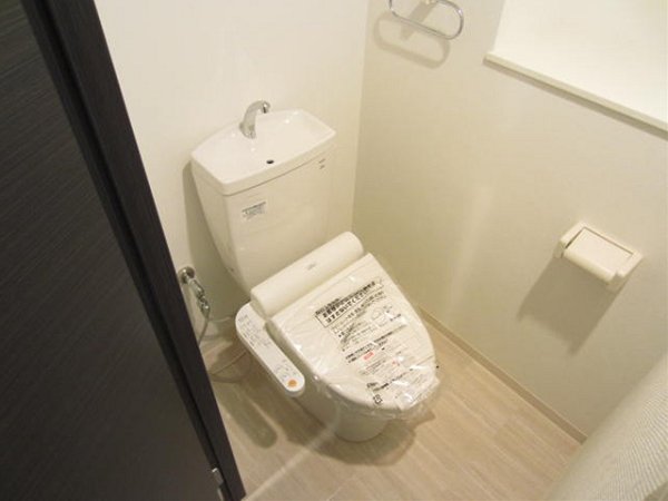 Ａｐａｒｔｍｅｎｔ桜  トイレ