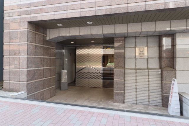 パレステュディオ銀座一丁目 エントランス