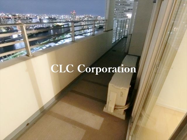 ロイヤルパークスタワー南千住 ベランダ