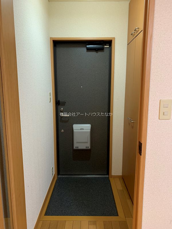 グローリAYⅡ 玄関