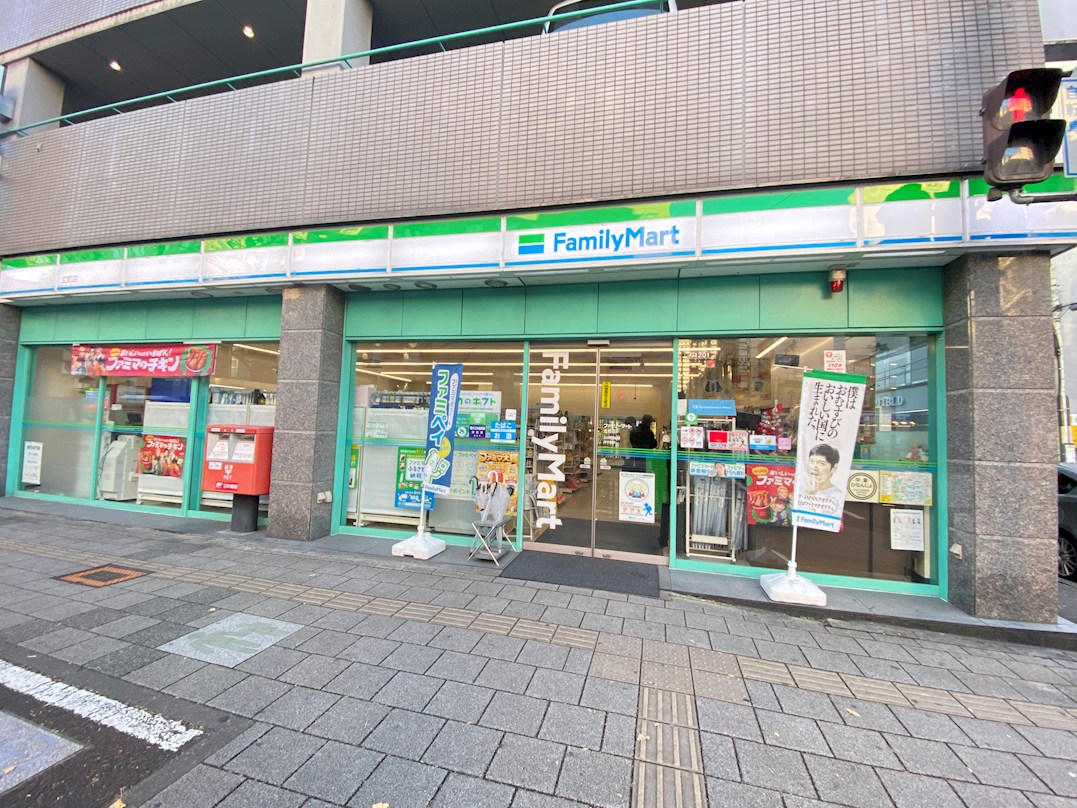 クオーレ晩翠通 コンビニ