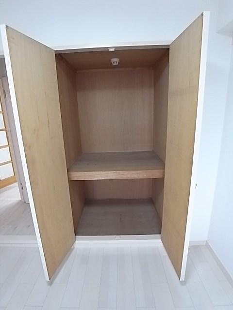 プレジデント一番町 収納