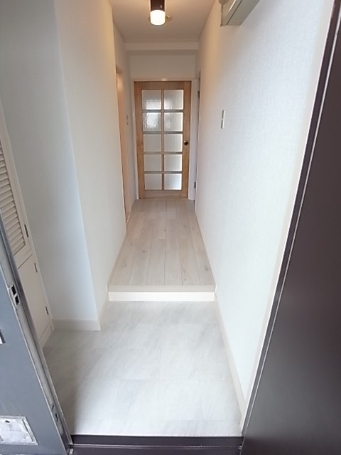 プレジデント一番町 玄関