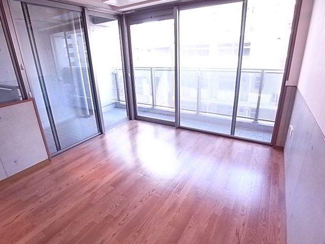 フラッツ・ジャスミン 庭