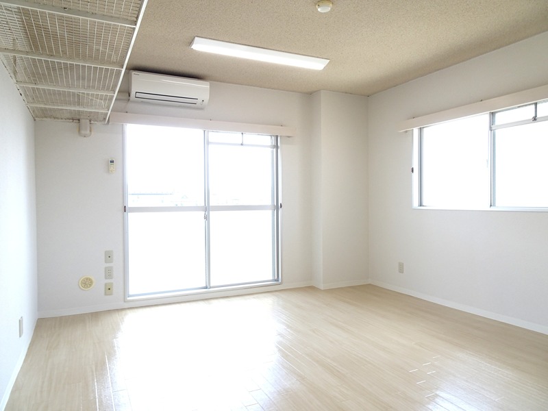 サンポート・６ リビング