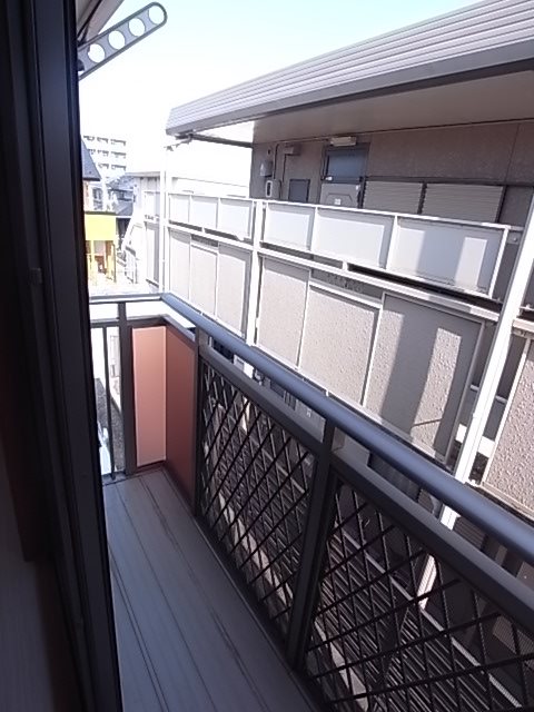 ウィステリア ベランダ