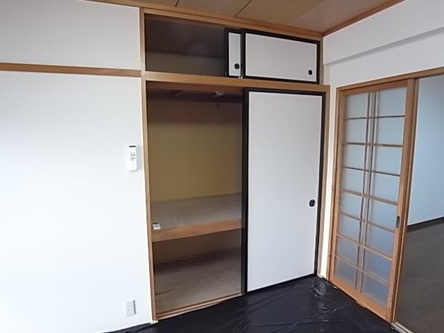 レインボープログレス千葉　 収納