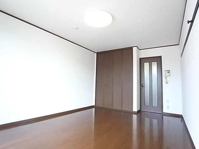 アヴニール萩野町 ベッドルーム