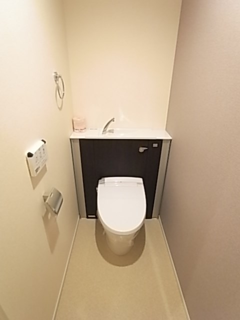ルミエール　エイトク一番町 トイレ