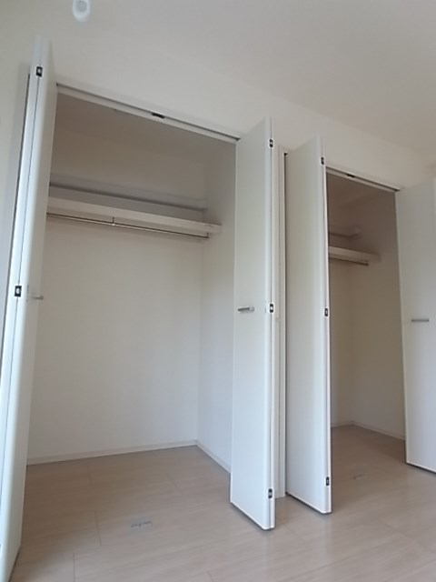 ルミエール　エイトク一番町 収納