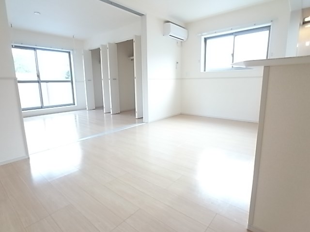 ルミエール　エイトク一番町 リビング