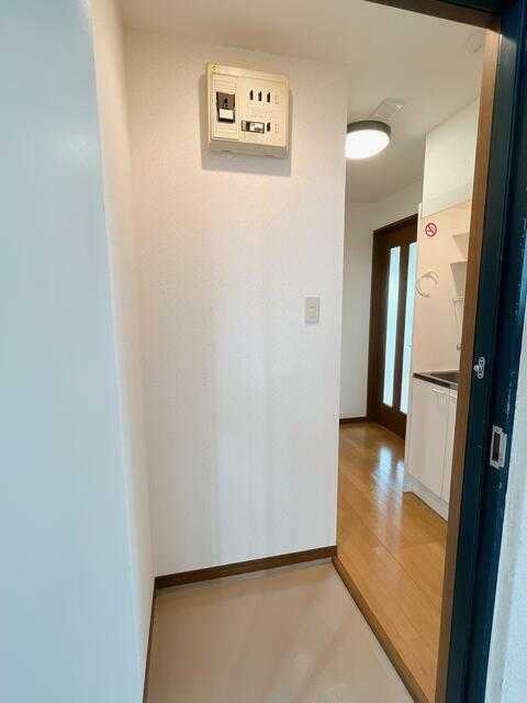 ハイツ秋田屋 玄関