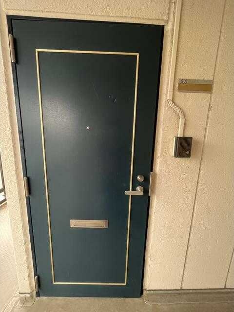 ハイツ秋田屋 玄関