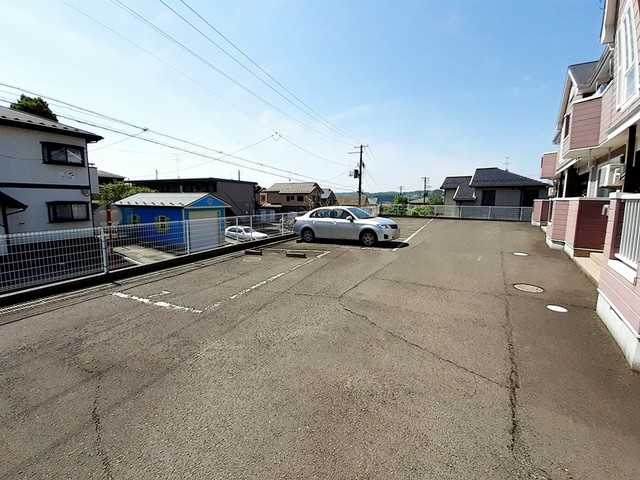 フィオーレ八木山 駐車場