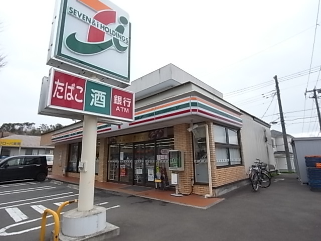 フィオーレ八木山 コンビニ